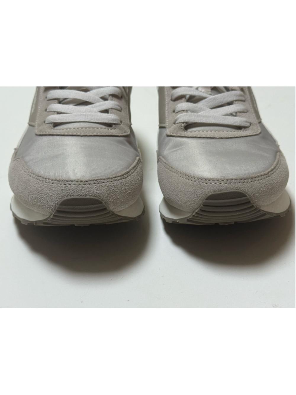 Reebok Glide Low Women’s Gray Running Shoes Sz 9.5 - Picture 2 of 15